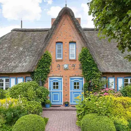 Haushaelfte 41 Gegen Den Wind Id 162 Holiday home
